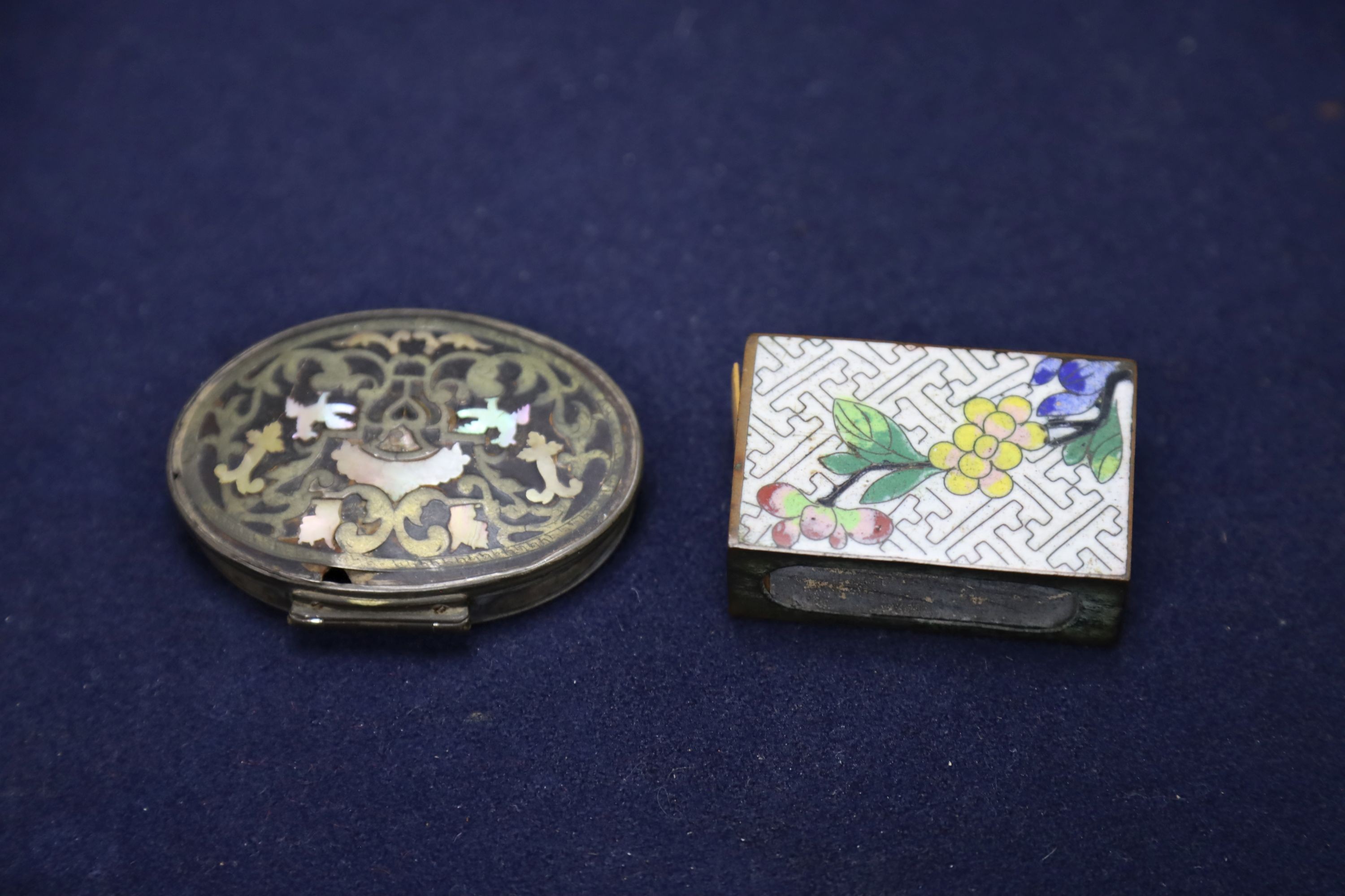 A Chinese small celadon jadeite lion on stand, a small jade circular plaque on stand (damage) and sundry items